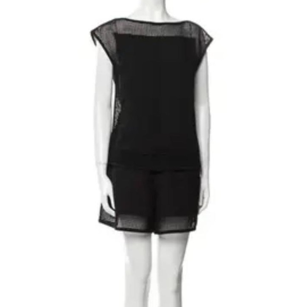 CHANEL 2013 Black Mesh Knit SleevelessSet. Size Italy 38 Fits 2-6